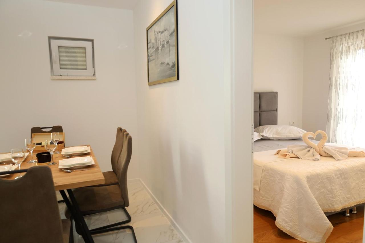Dalmata D Appartement Podstrana Buitenkant foto